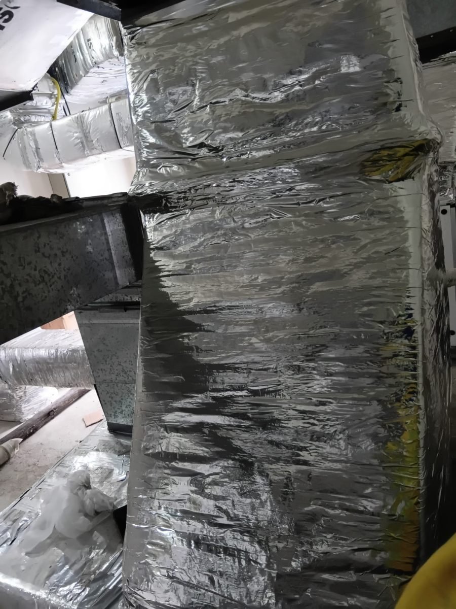 Thermally insulated air-conditioning duct network